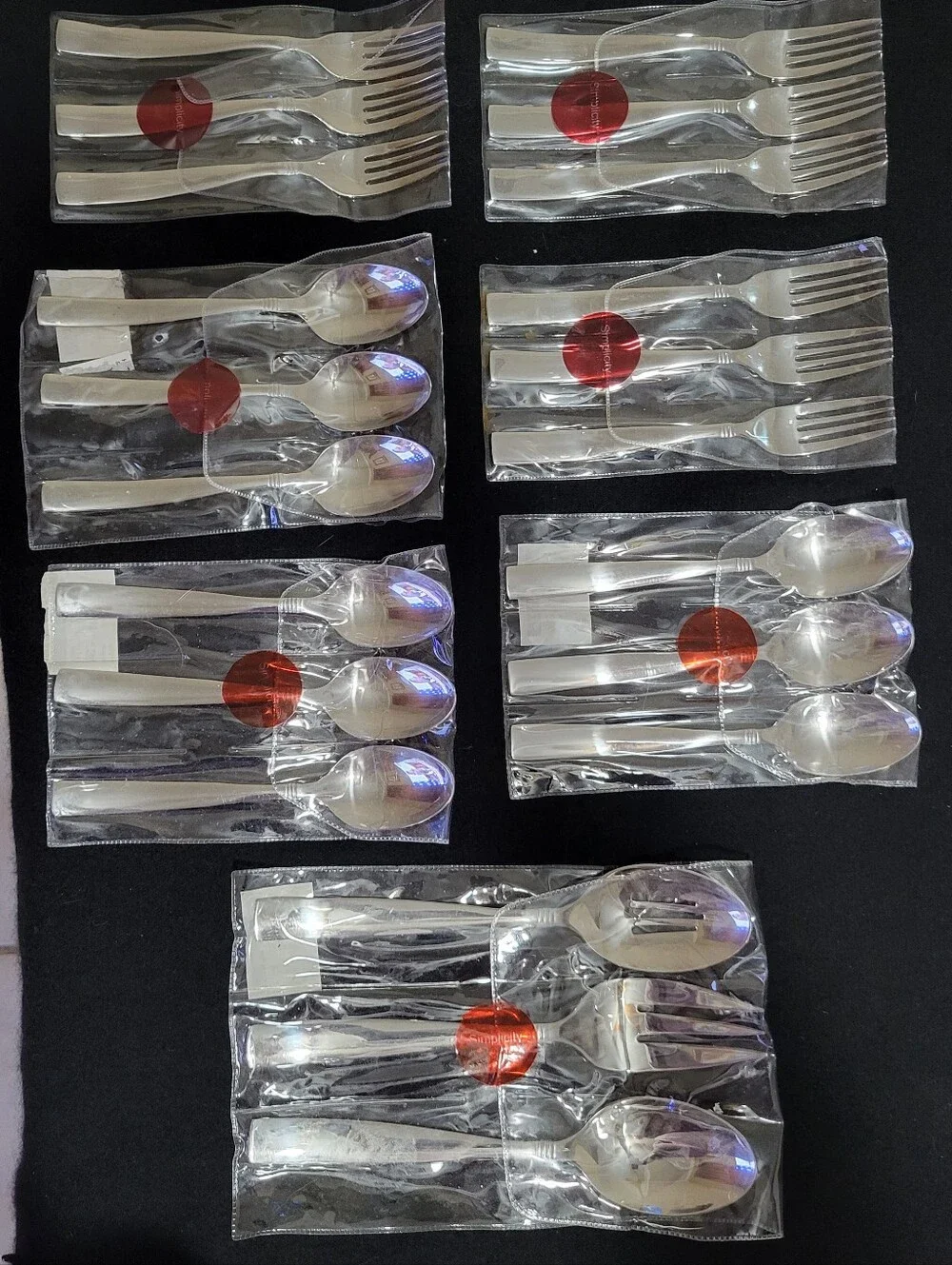 Heritage Mint Ltd Simplicity 18/0 Stainless Steel Flatware NIP 42 Piece Set